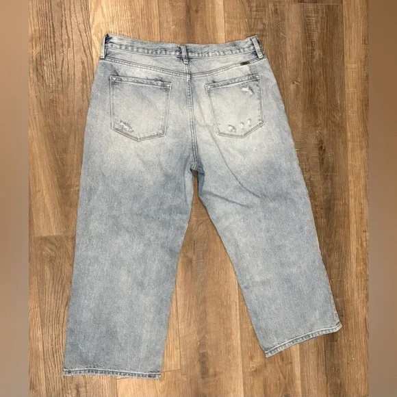 KanCan Women's Distressed Ankle Jeans in Light Blue - Picture 6 of 6